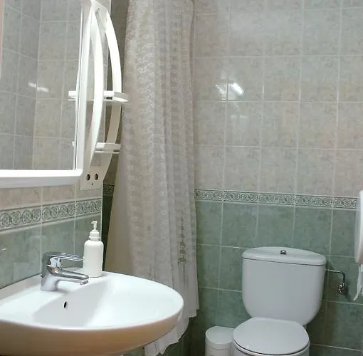 Hostel Refugio Lucien Briet *